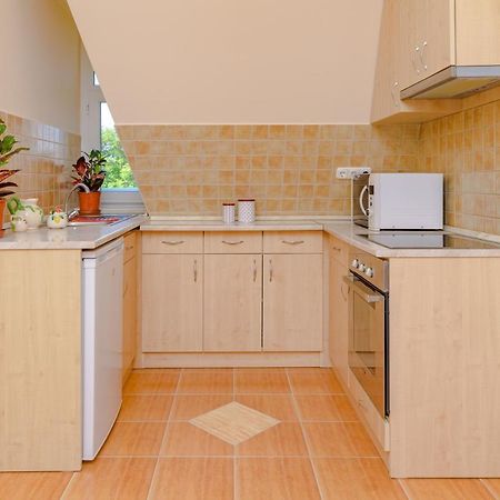 Illes Apartmanok Ii. Hajdúszoboszló Εξωτερικό φωτογραφία