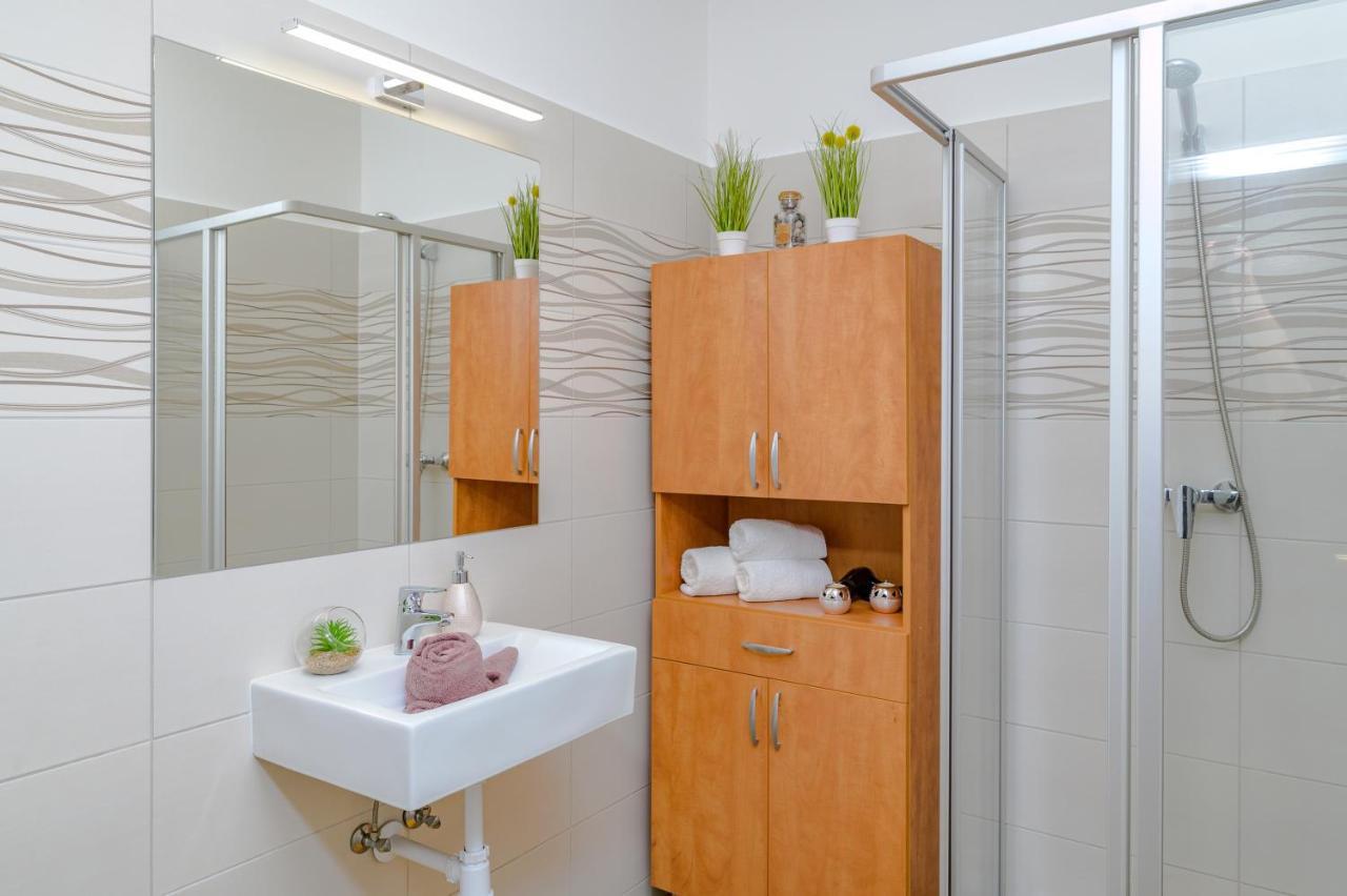 Illes Apartmanok Ii. Hajdúszoboszló Εξωτερικό φωτογραφία