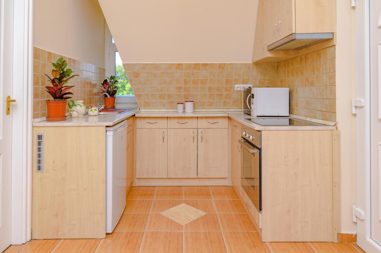 Illes Apartmanok Ii. Hajdúszoboszló Εξωτερικό φωτογραφία